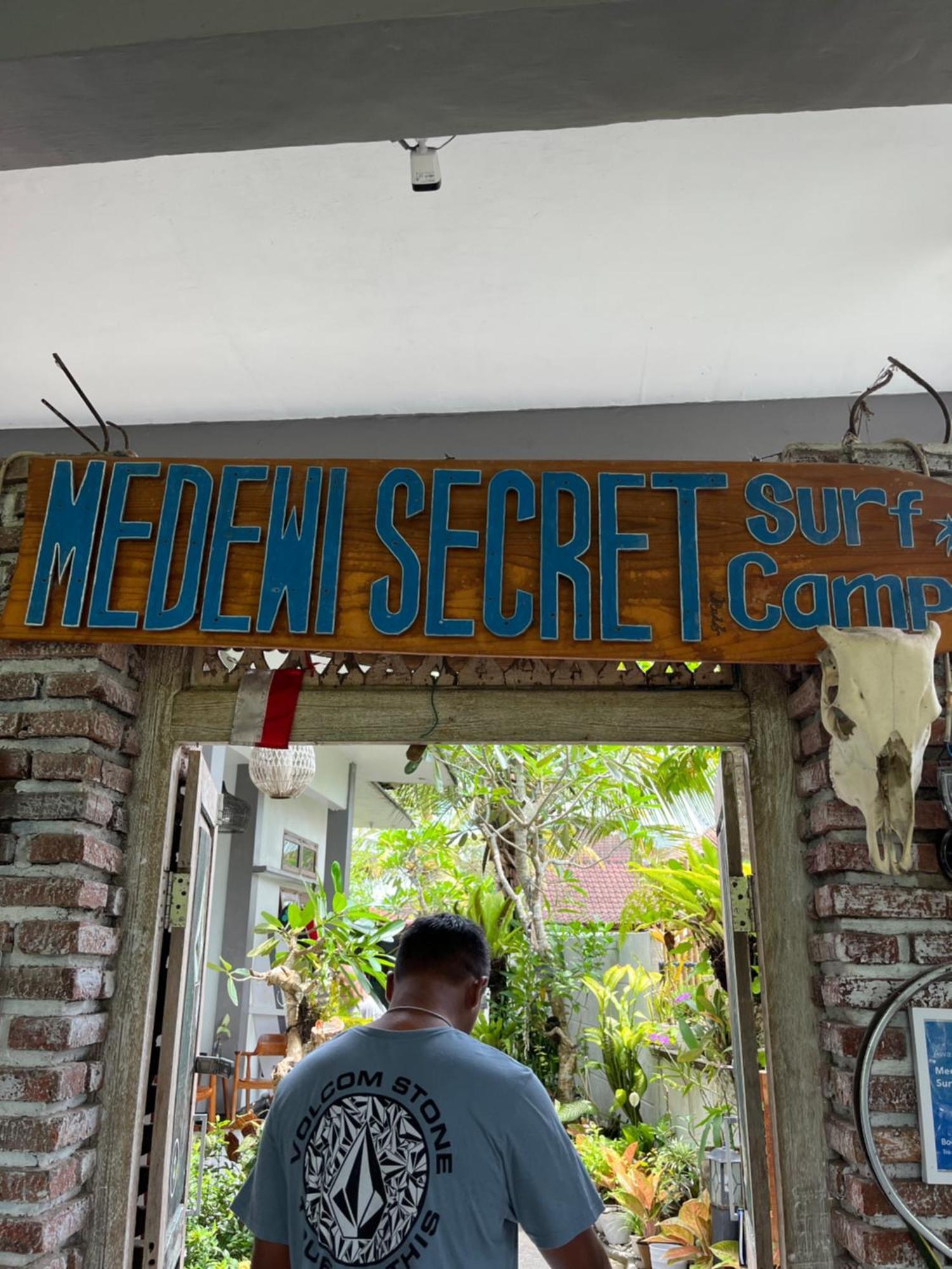 Hotel Medewi Secret Surfcamp Pulukan Zewnętrze zdjęcie