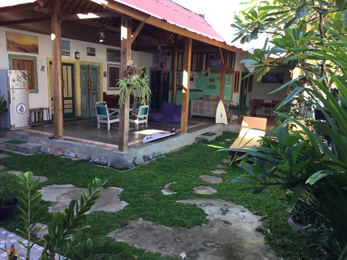 Hotel Medewi Secret Surfcamp Pulukan Zewnętrze zdjęcie